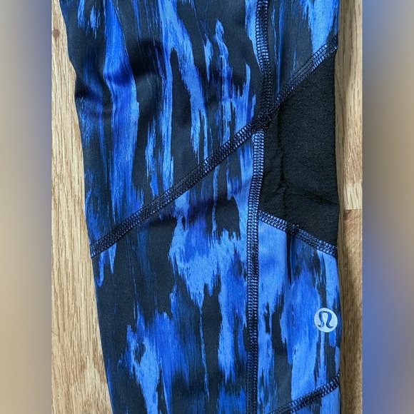 Lululemon Pace Rival Crop Leggings Women’s Size 4 Blue Black Mesh Pockets - Picture 3 of 12
